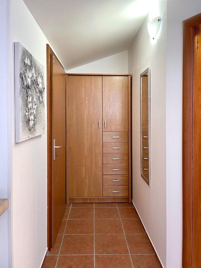 Apartment Lady Daniela Mit Meerblick In Lovran Zewnętrze zdjęcie