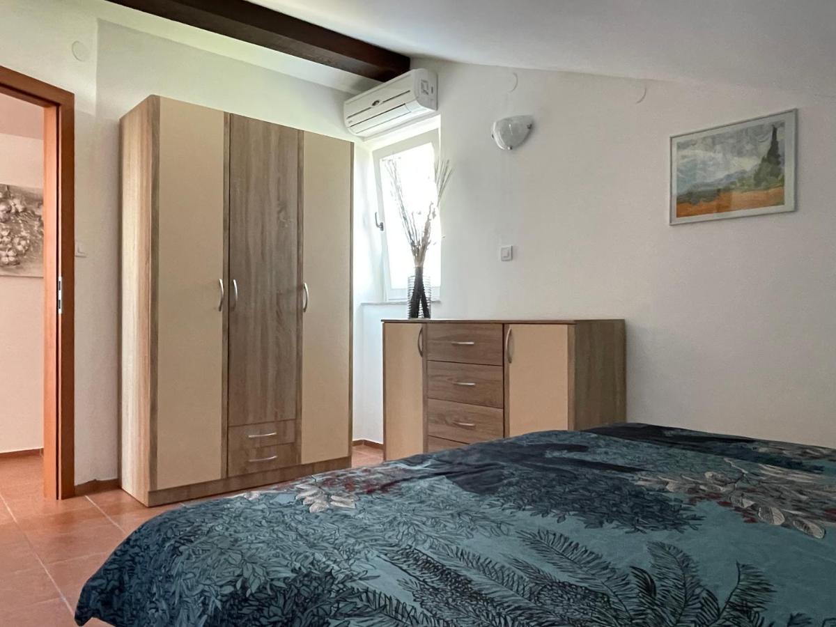 Apartment Lady Daniela Mit Meerblick In Lovran Zewnętrze zdjęcie